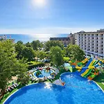 Prestige Grand & Aquapark Hotel