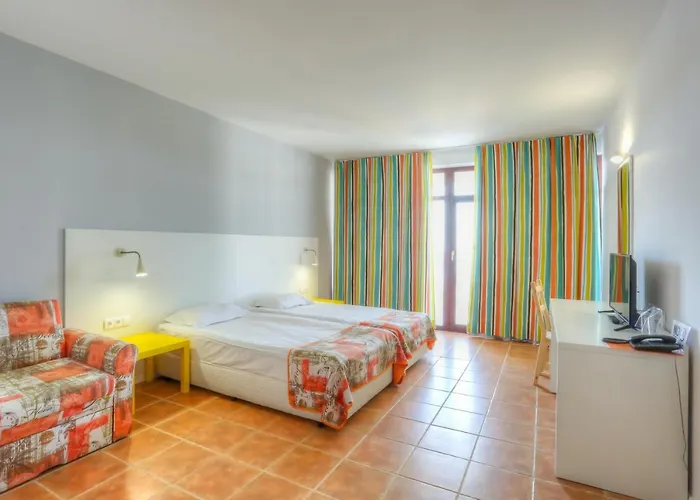 Prestige Grand Hotel & Aquapark 2*