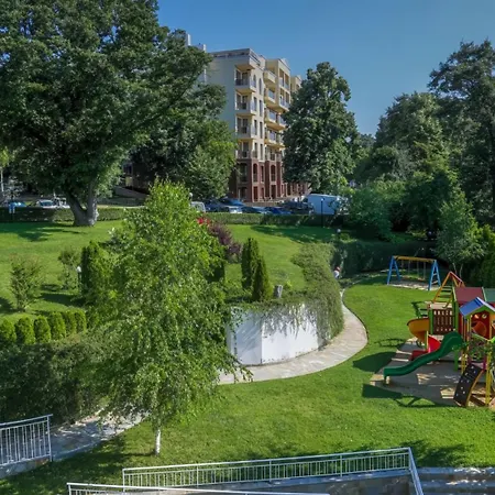 Prestige Grand & Aquapark Hotel 4*