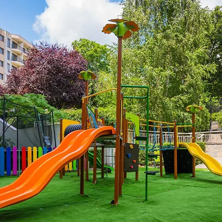 Prestige Grand & Aquapark Golden Sands