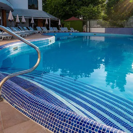 Prestige Grand & Aquapark 4*