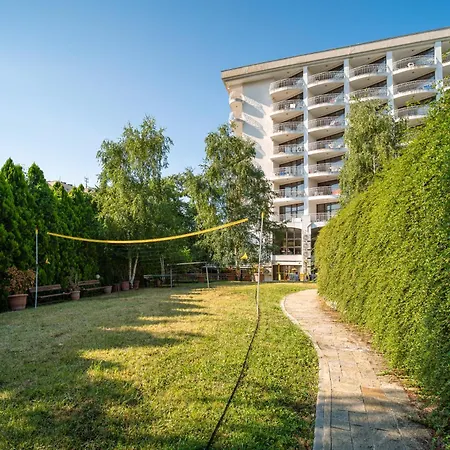 Prestige Grand & Aquapark 4* Golden Sands