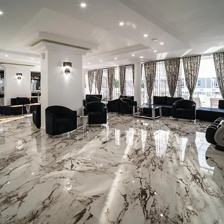 Hotel Prestige Grand & Aquapark 4*