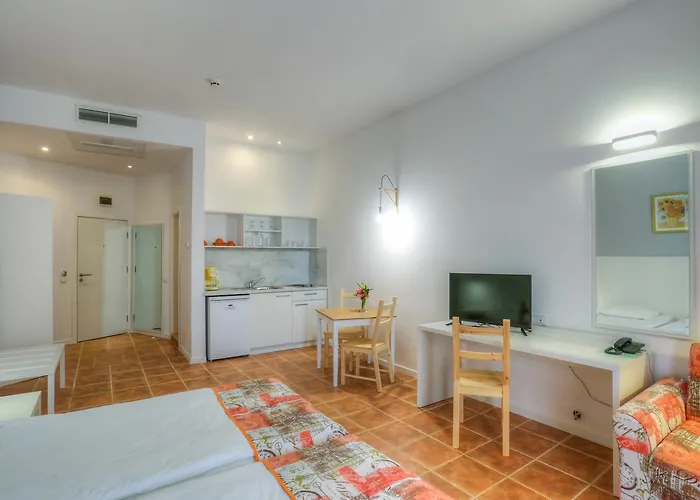 Prestige Grand Hotel & Aquapark 2*